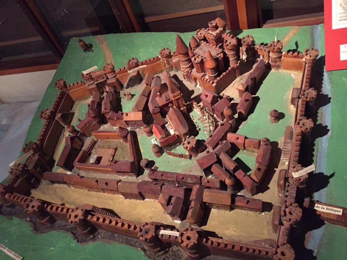 Les Gites Du Clos Saint-Martin Maule 외부 사진